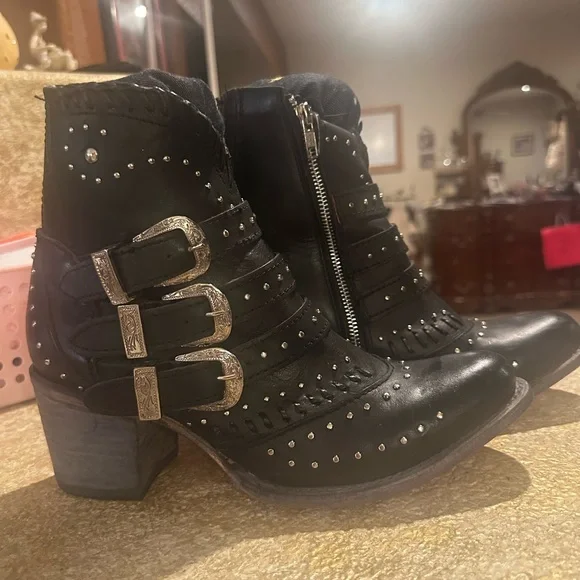 Freebird boots size 10 black NEW!!!!!